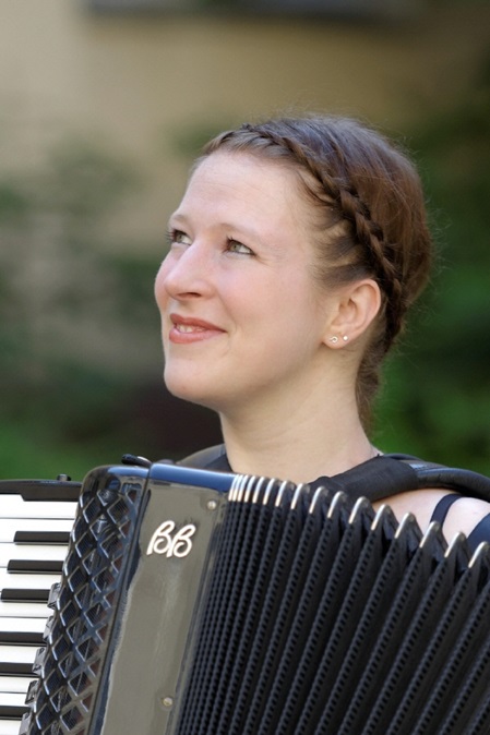 Theresa Bauer, Akkordeon